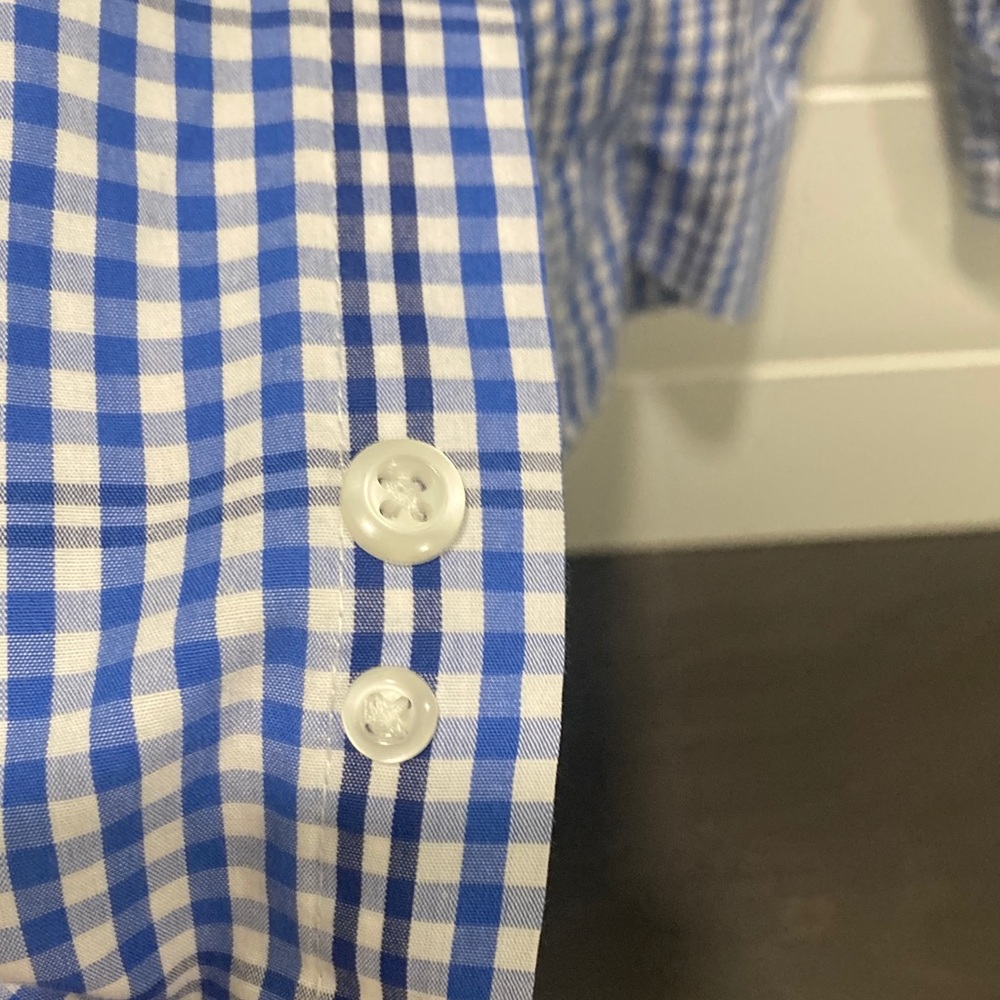 Izod Men's Blue and White Plaid Shirt - Picture 5 of 6